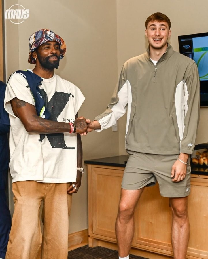 华体会赛事团队-浓眉被送走!队记:独行侠坚信弗拉格和欧文的组合能够取得成功