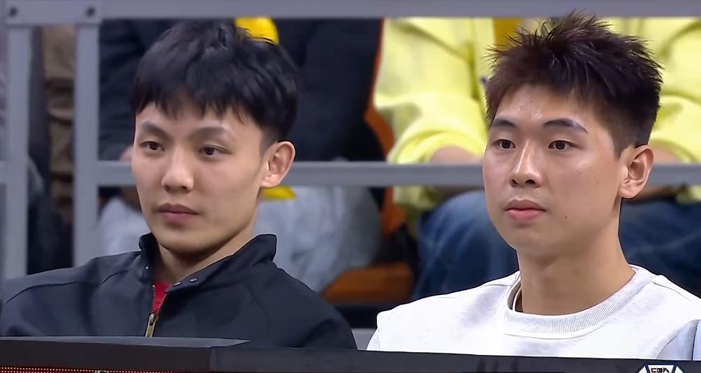 华体会官网-2连败广东再传4坏消息!新添2员伤兵,一夜3人离队,CBA杯更难了