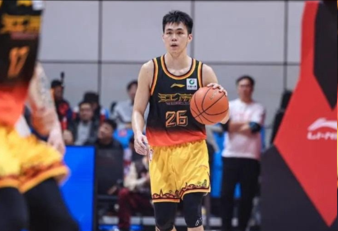 华体会-入选集训队又怎样？郭导固执+保守，最佳新秀大概率落选正式名单